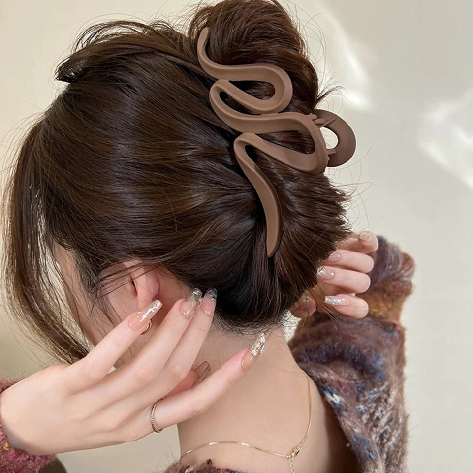 13cm Acrylic Hair Clips For Women Hairpin Matte Wave Hair Claw Clip Hair Accessories Girls Headwear 4 Colors New