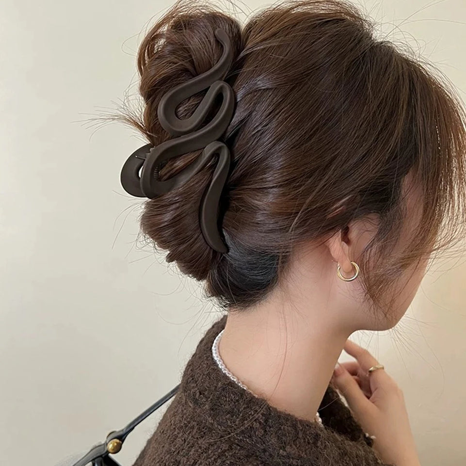 13cm Acrylic Hair Clips For Women Hairpin Matte Wave Hair Claw Clip Hair Accessories Girls Headwear 4 Colors New