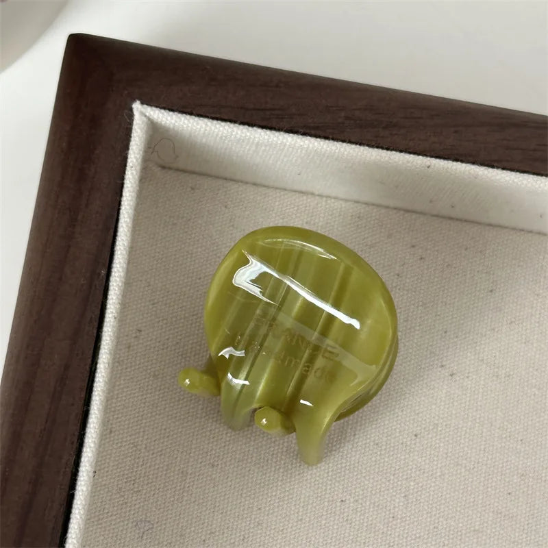 Woman Mini Exquisite Version Gold Label Acetate Small Hair Claws Barrettes Lady Trendy Side Clips Girls Cute Hair Accessories